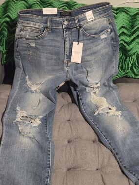 NWT Judy Blue 16W Paint Splatter Distressed Boyfriend Jeans